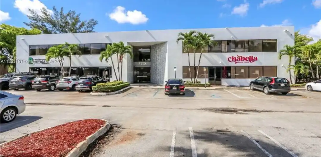 Accident Clinic Miami - Doral exterior